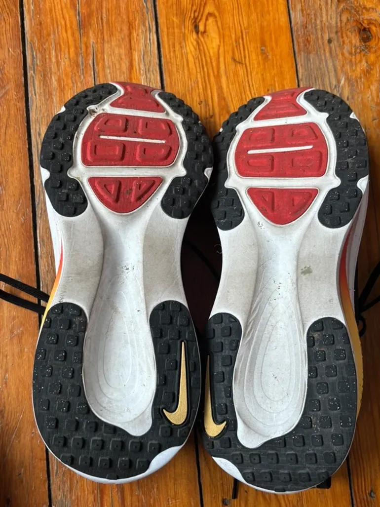 Tweedehands Nike Vomero 18 bike — afbeelding 3 van 6