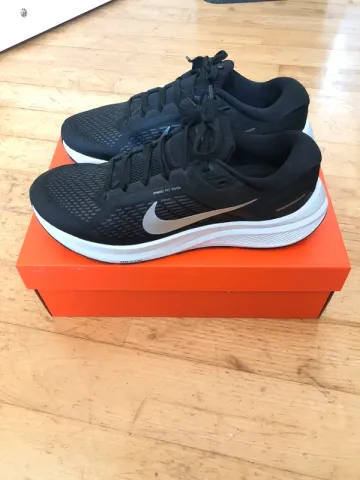 Used Nike Air Zoom Structure 24 bike — image 2 of 3