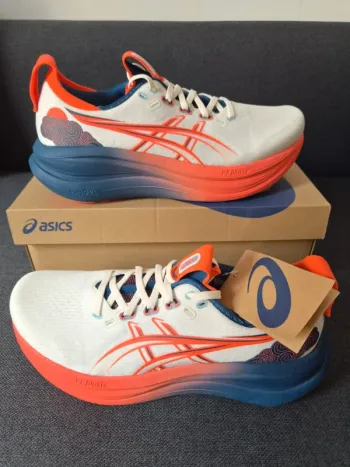 Tweedehands Asics Gel-Nimbus 28 bike — afbeelding 1 van 10