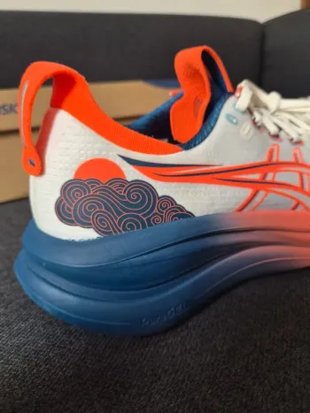 Tweedehands Asics Gel-Nimbus 28 bike — afbeelding 6 van 10