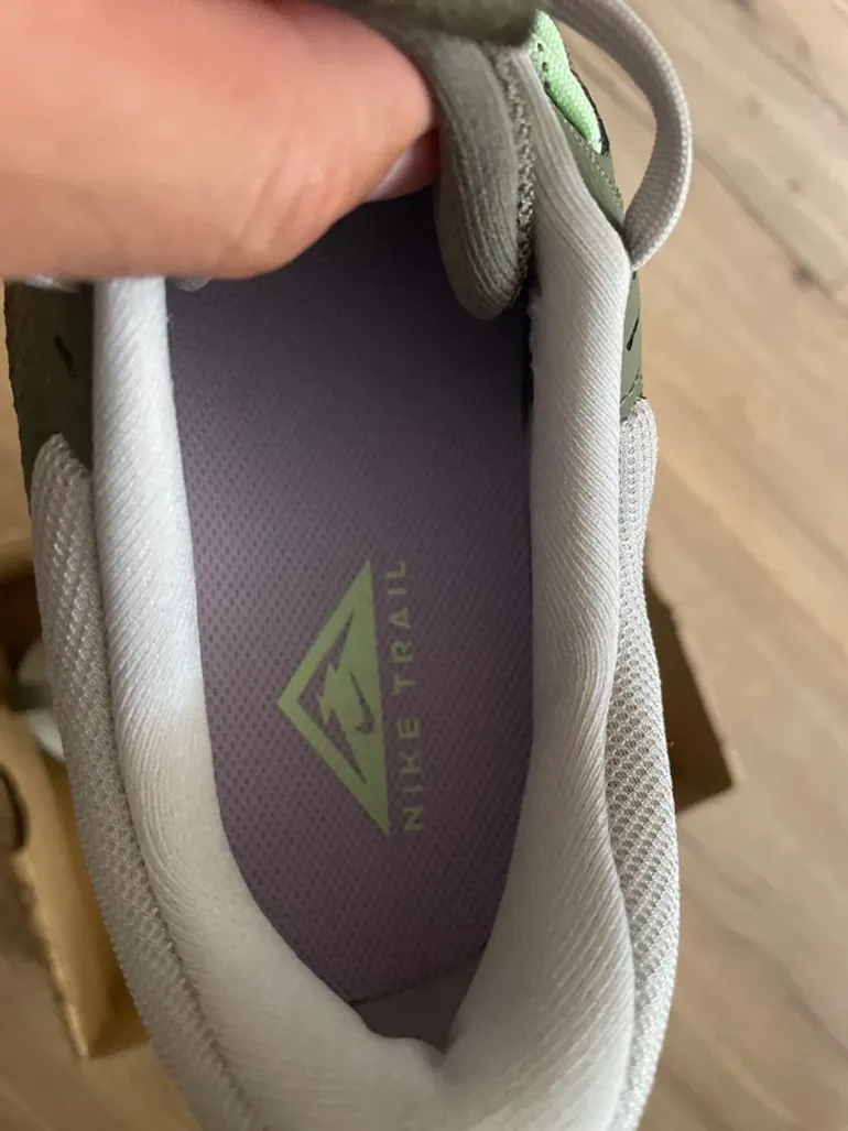 Used Nike Juniper Trail 2 bike — image 3 of 11