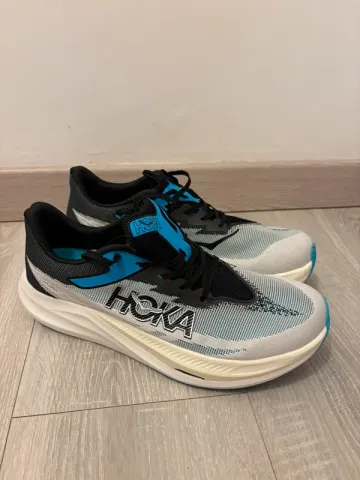 Tweedehands Hoka Baskets Running Shoes