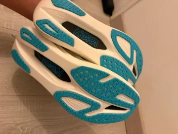 Tweedehands Hoka Baskets bike — afbeelding 4 van 5