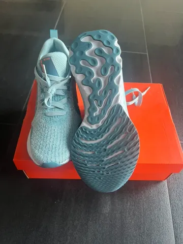 Used Nike react infinity run fk 3 Running Shoes