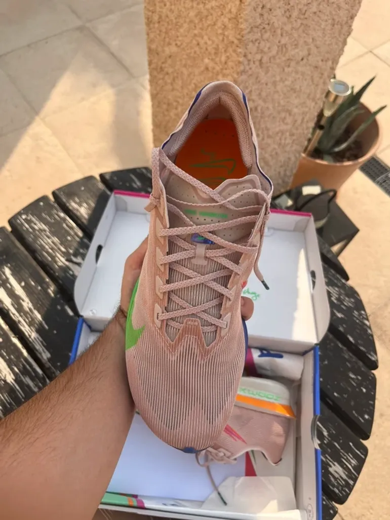 Używany Nike ZoomX Vaporfly Next% 4 bike — zdjęcie 3 z 5