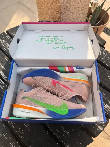 Używany Nike ZoomX Vaporfly Next% 4 Running Shoes