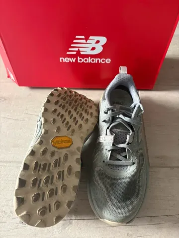 Used New Balance Hierro bike — image 3 of 7