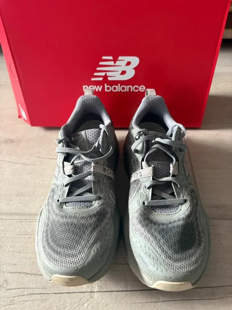 Used New Balance Hierro bike — image 2 of 7