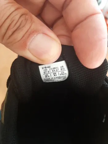 Used Asics Running Shoes bike — image 5 of 6