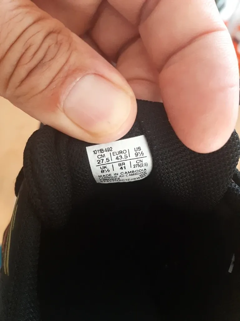 Used Asics Running Shoes bike — image 5 of 6