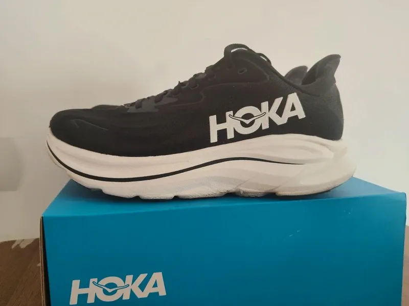 Used Hoka Clifton 10 Wide Running Shoes