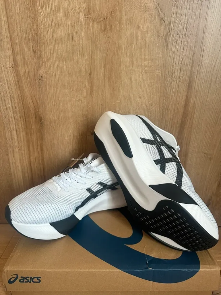 Used Asics Metasky Speed Paris bike — image 3 of 4