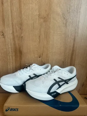 Used Asics Metasky Speed Paris bike — image 1 of 4