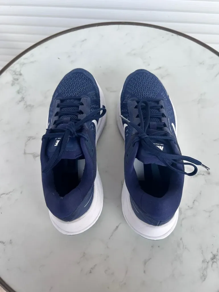 Used Nike Zoom Structure 23 bike — image 2 of 4