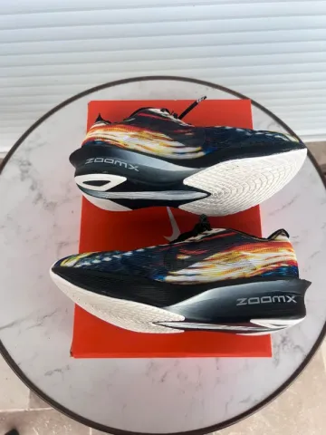 Used Nike ZoomX Vaporfly Next% 2 Ekiden bike — image 4 of 4