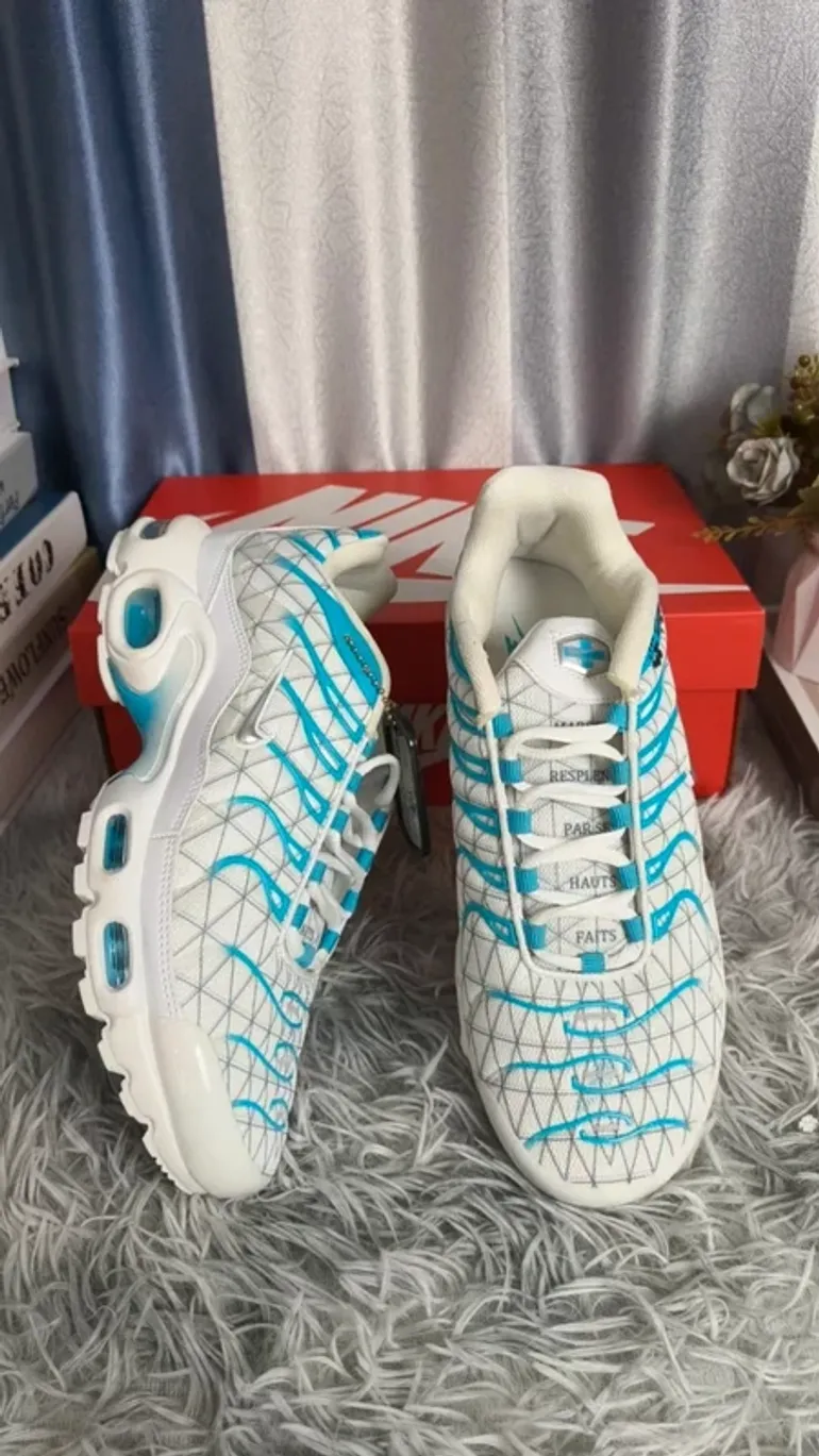 Used Nike Air Max Plus TN bike — image 4 of 7