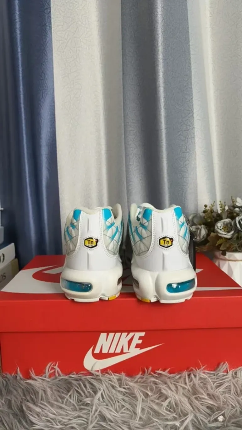 Used Nike Air Max Plus TN bike — image 7 of 7
