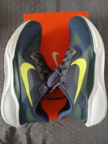 Brugt Nike Running Shoes bike — billede 4 af 10