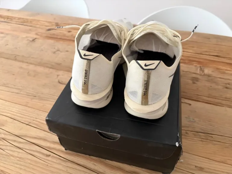Używany Nike Vaporfly 4 JI bike — zdjęcie 6 z 9