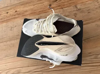 Używany Nike Vaporfly 4 JI bike — zdjęcie 9 z 9
