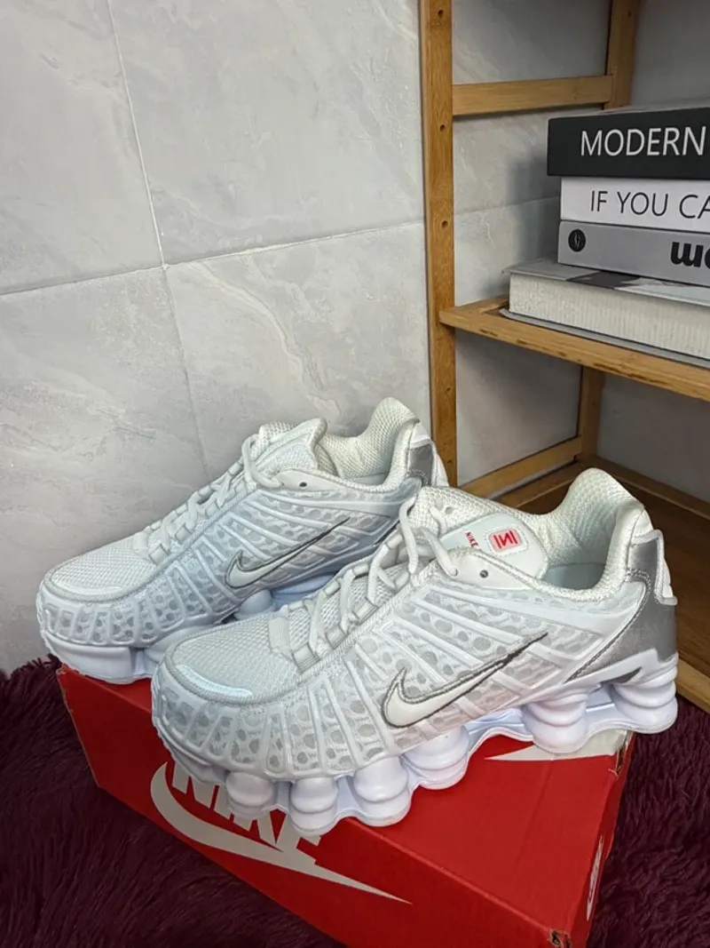 Used Nike Air Max Portal TL Running Shoes