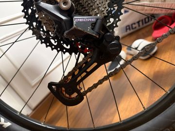 Brugt Shimano Deore RD-M6100-SGS Drivetrain & Pedals