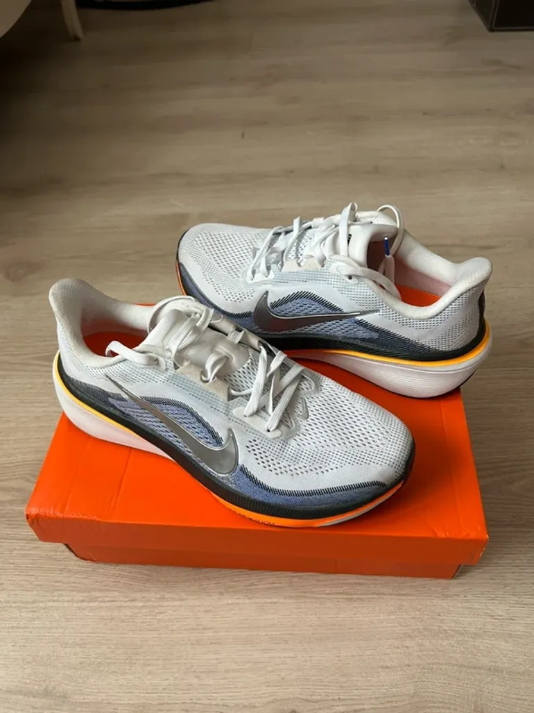 Tweedehands Nike Pegasus 42 bike — afbeelding 3 van 8