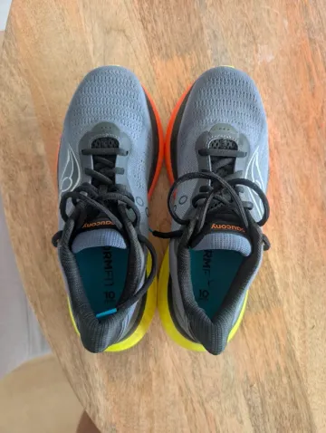 Używany Saucony Triumph 23 bike — zdjęcie 4 z 4
