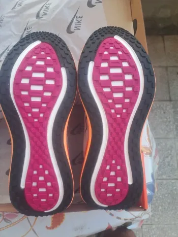 Gebrauchtes Nike Vomero Plus Run bike — Bild 9 von 10