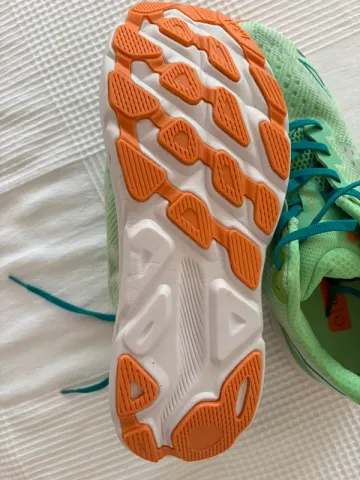 Used Hoka Clifton 9 bike — image 3 of 7