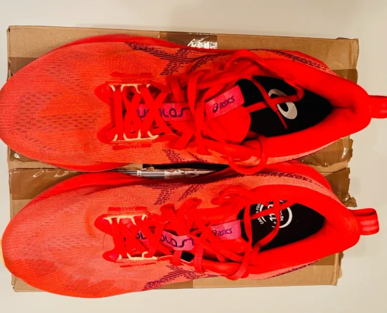 Used Asics Novablast 5 bike — image 4 of 4