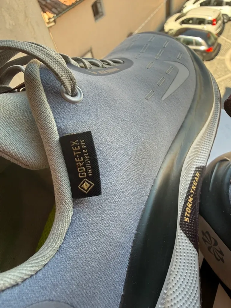 Used Nike React X Gore-Tex bike — image 10 of 15