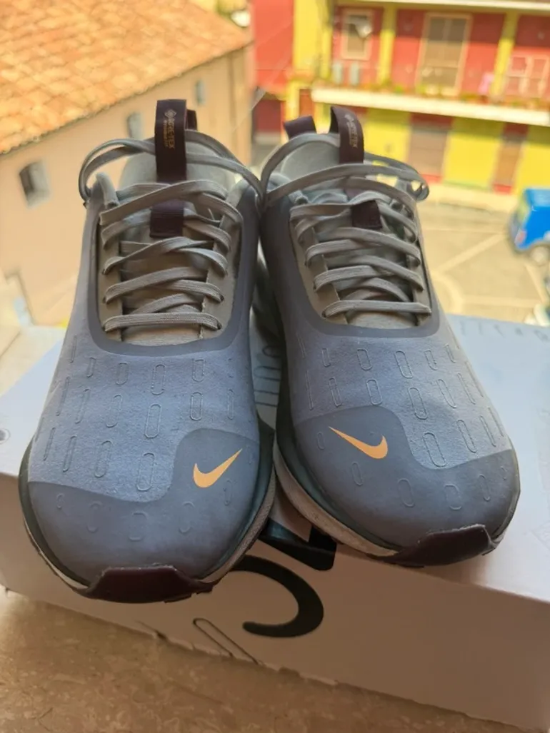 Used Nike React X Gore-Tex bike — image 5 of 15