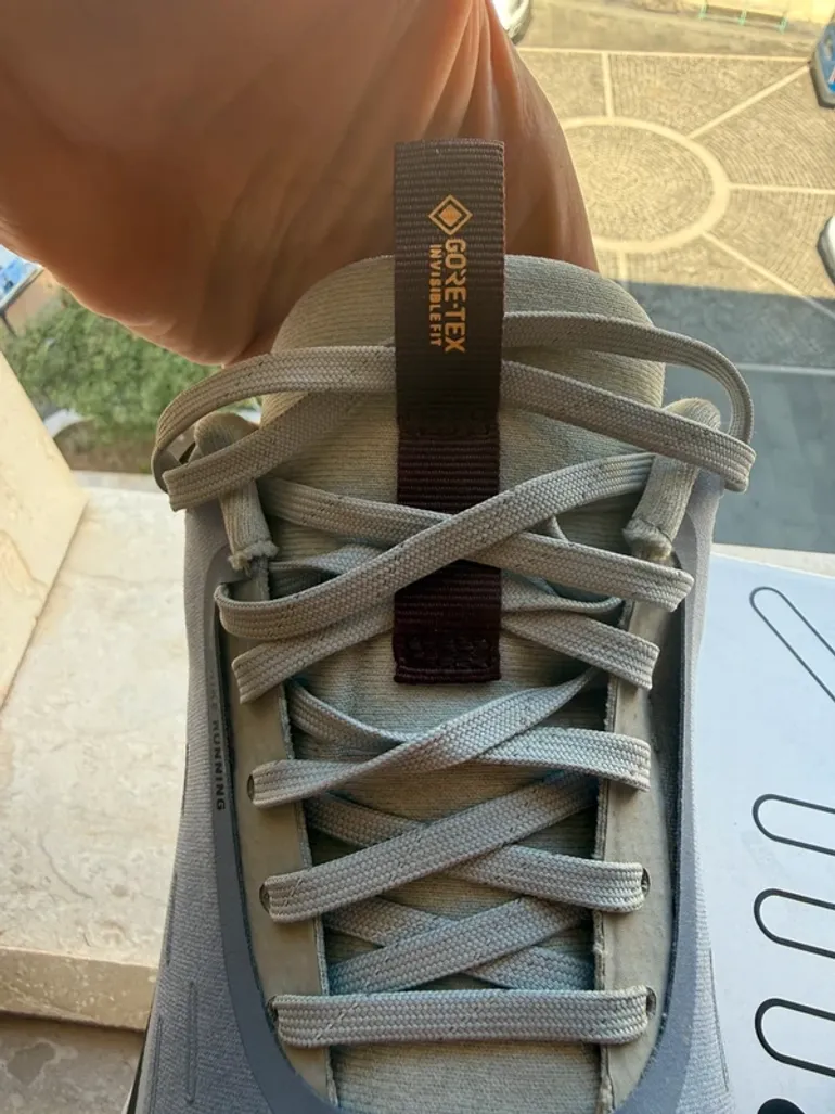 Used Nike React X Gore-Tex bike — image 12 of 15