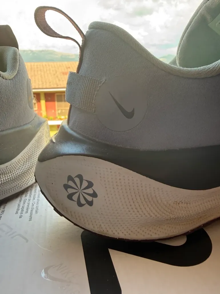 Used Nike React X Gore-Tex bike — image 8 of 15