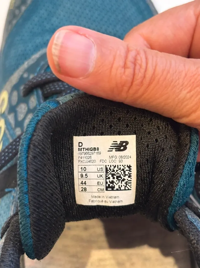 Used New Balance Fresh Foam X Hierro v8 GORE-TEX bike — image 8 of 11