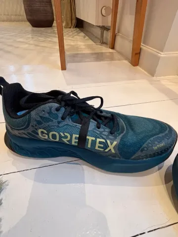 Used New Balance Fresh Foam X Hierro v8 GORE-TEX bike — image 10 of 11