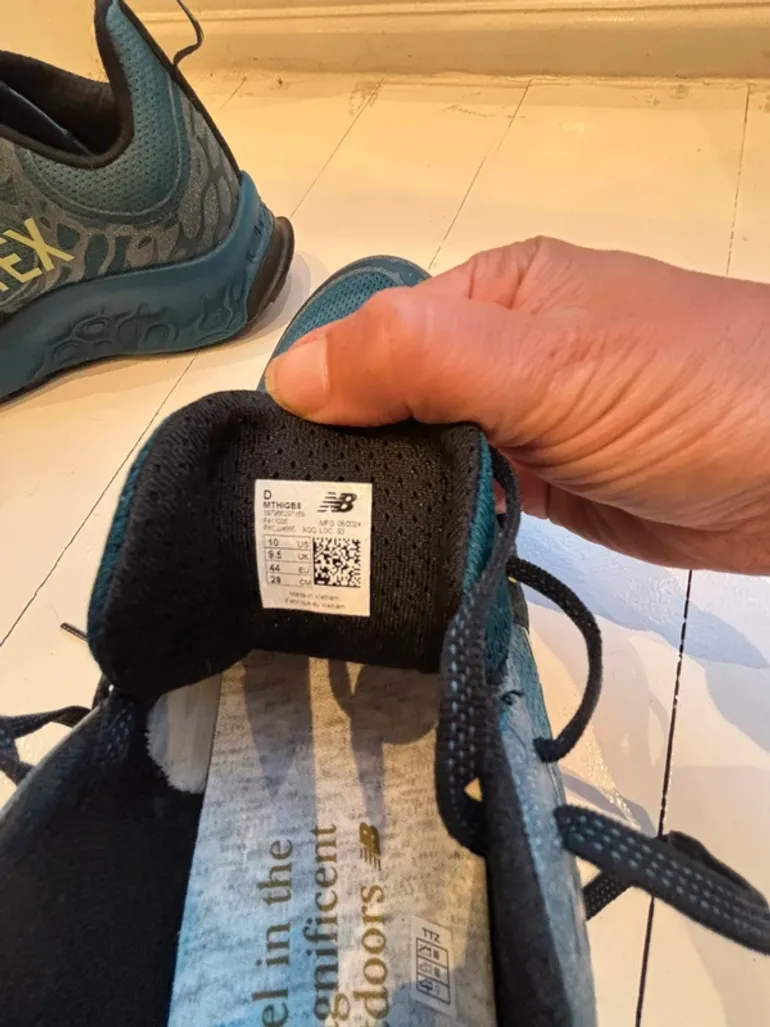 Used New Balance Fresh Foam X Hierro v8 GORE-TEX bike — image 5 of 11