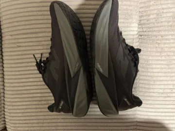 Used New Balance Rebel V5 bike — image 3 of 4