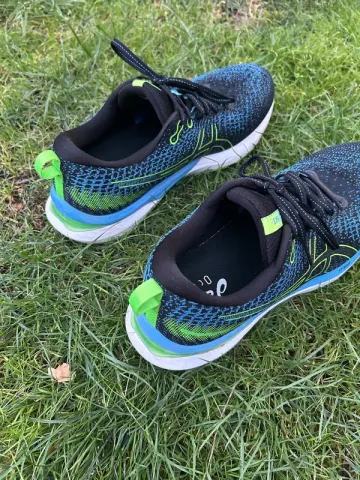 Used Asics Sportschuhe/Laufschuhe Gr. 44 bike — image 3 of 4