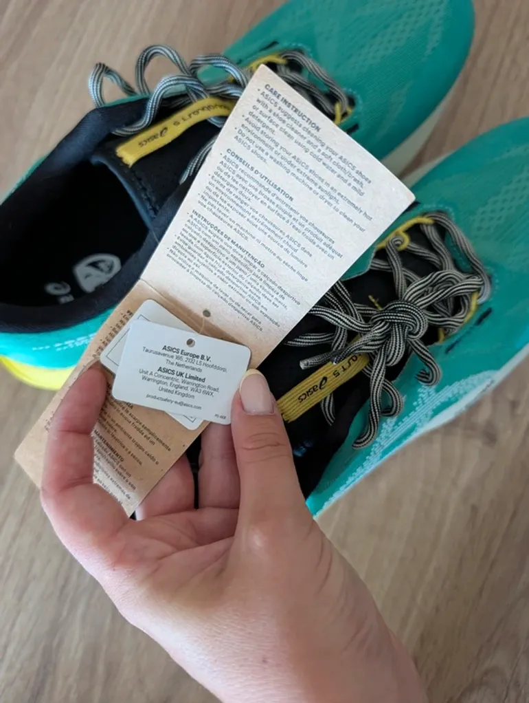 Used Asics Novablast 5 TR bike — image 5 of 7