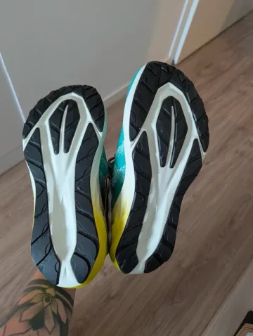 Käytetty Asics Novablast 5 TR bike — kuva 7 / 7