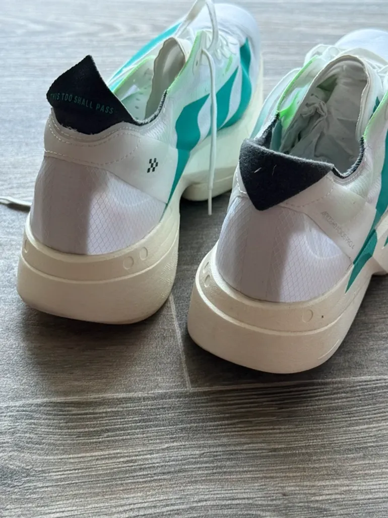 Used Adidas Adizero Adios Pro 4 bike — image 4 of 8