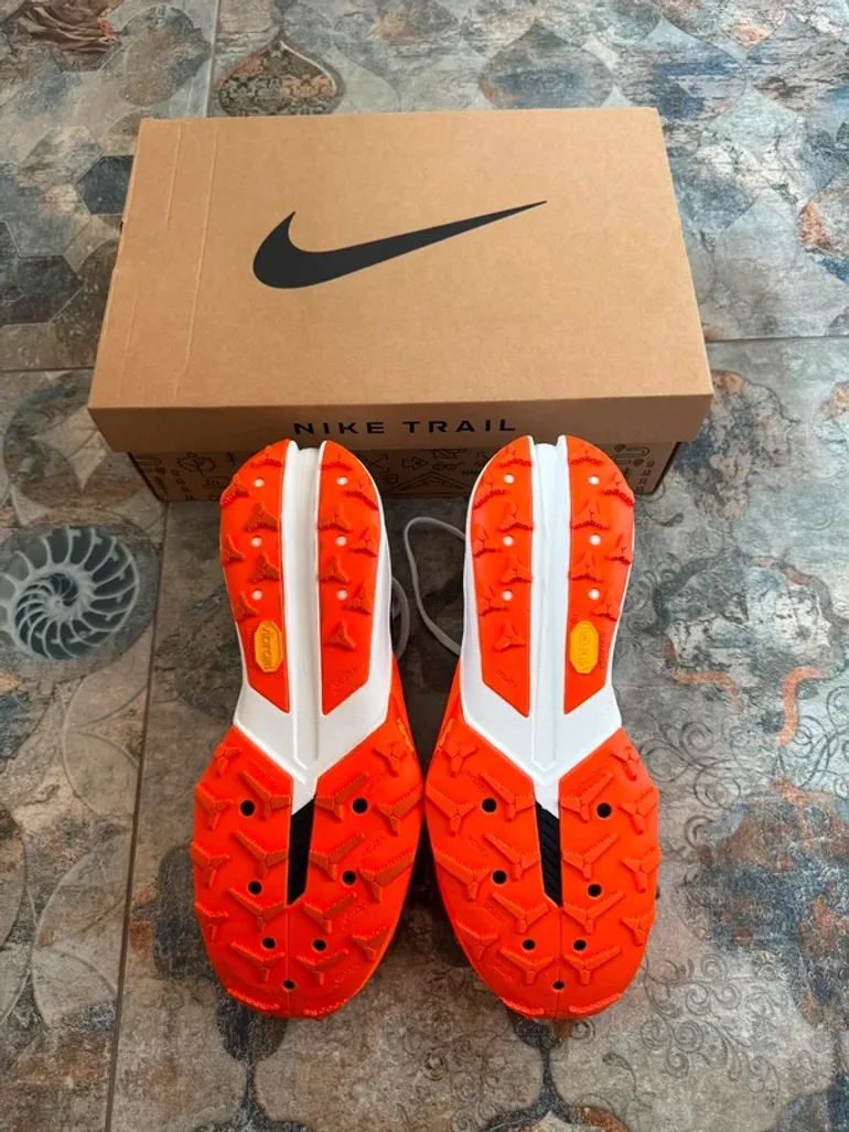 Używany Nike Terra Kiger 10 bike — zdjęcie 7 z 9