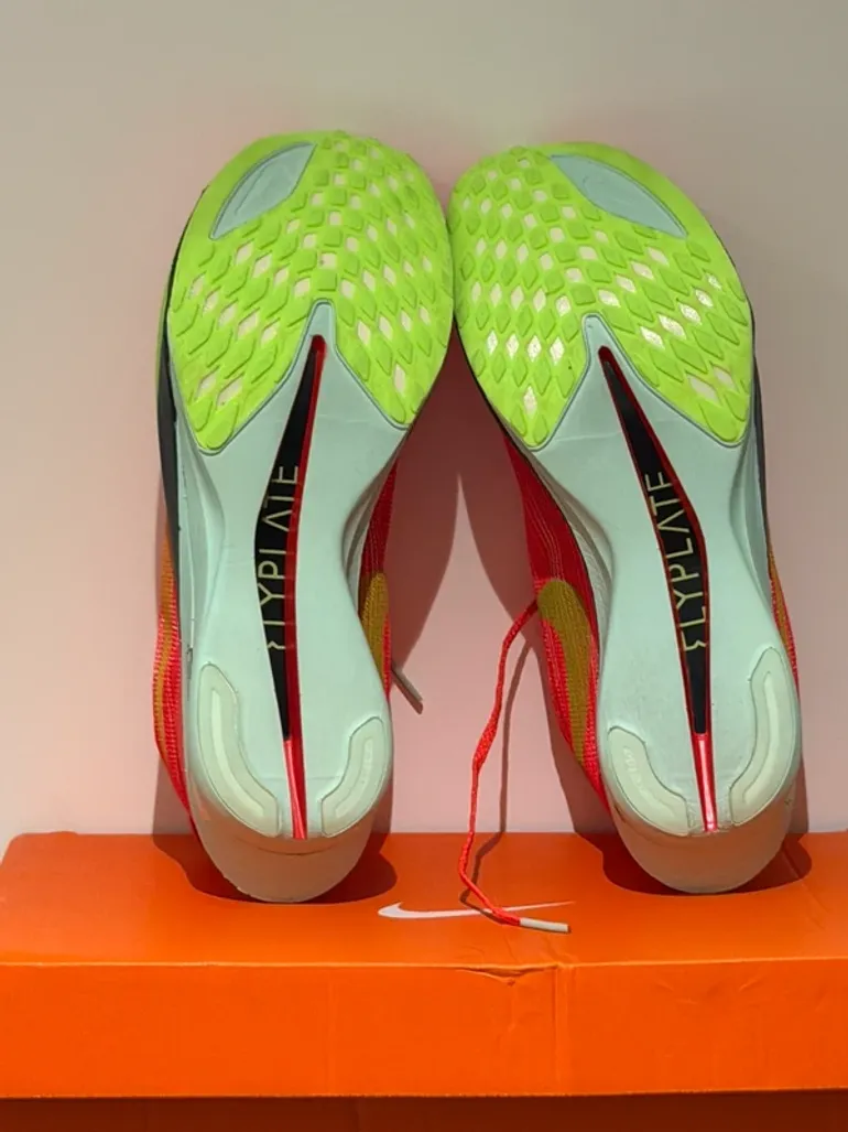 Used Nike ZoomX Streakfly 2 bike — image 2 of 3