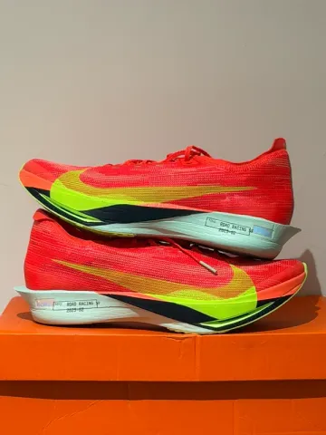 Used Nike ZoomX Streakfly 2 bike — image 1 of 3
