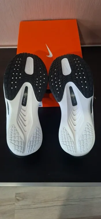 Použité Nike Zoom Fly 6 bike — obrázek 3 z 11