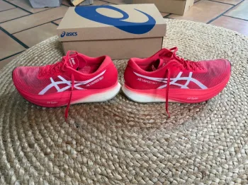Used Asics Metaspeed Sky+ bike — image 2 of 5