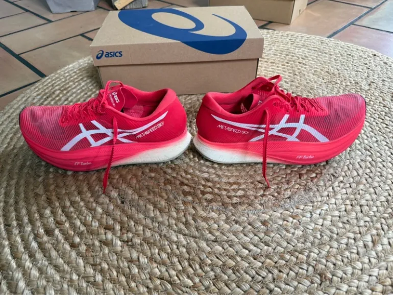Used Asics Metaspeed Sky+ bike — image 2 of 5