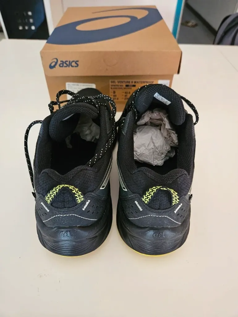 Used Asics Gel-Venture 9 bike — image 2 of 6